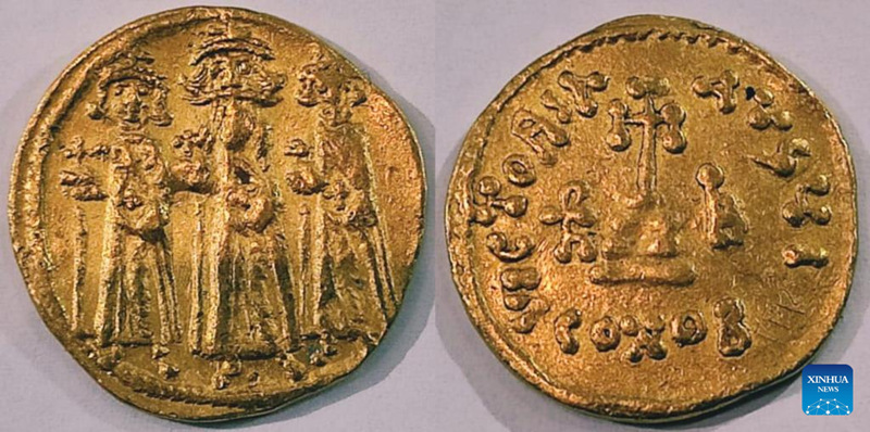 Misri yakamata Sarafu na Kinara cha Kale cha Mshumaa kwenye Uwanja wa Ndege