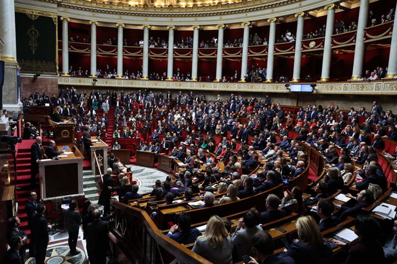 Waziri Mkuu wa Ufaransa Elisabeth Borne akitoa hotuba kwenye Bunge la Taifa mjini Paris, Ufaransa, Machi 16, 2023. (Picha na Rit Heize/Xinhua)