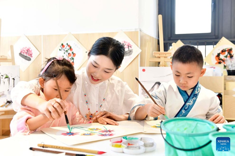 Shule ya Chekechea katika Mji wa Jinan, China yaanzisha warsha kwa ajili ya watoto kujifunza kuhusu utamaduni wa jadi wa China