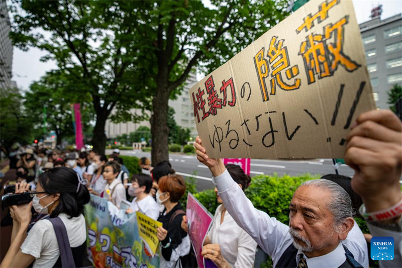 Raia wa Japan waandamana kupinga serikali kukaa kimya juu ya unyanyasaji wa kingono katika?kituo cha kijeshi cha Marekani
