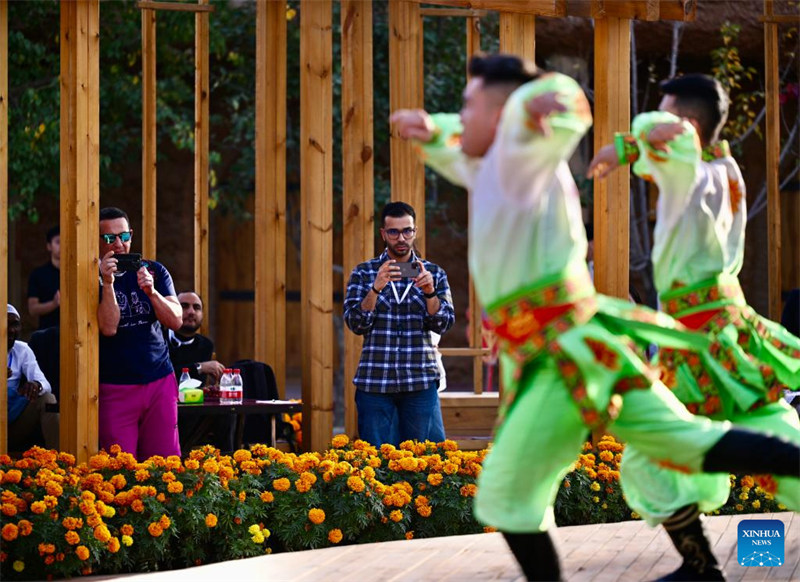 Watu wanaohudhuria?Mkutano wa Kilele wa 6 wa Vyombo vya Habari Duniani watembelea Xinjiang