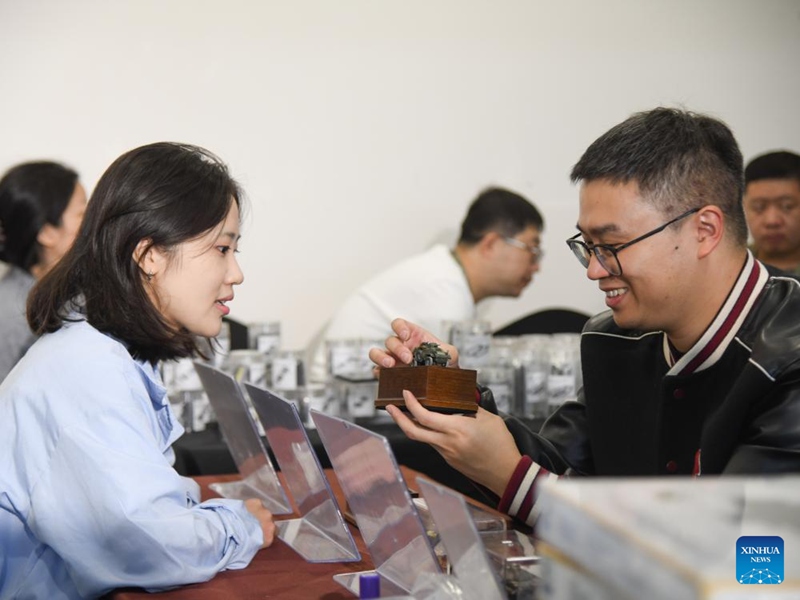 Mbunifu aliyezaliwa baada ya miaka ya 90