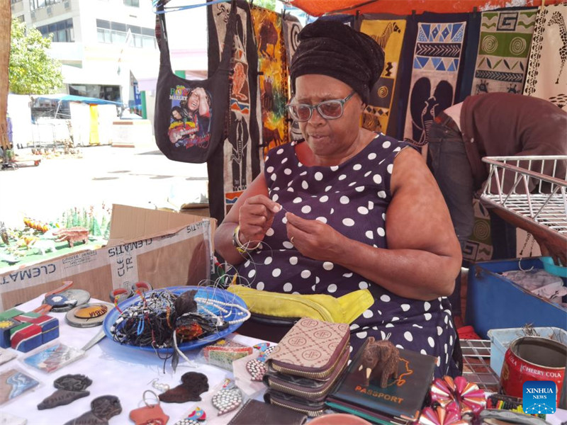 Masoko ya mitaani yachochea?tasnia ya ubunifu katika mji mkuu wa Namibia