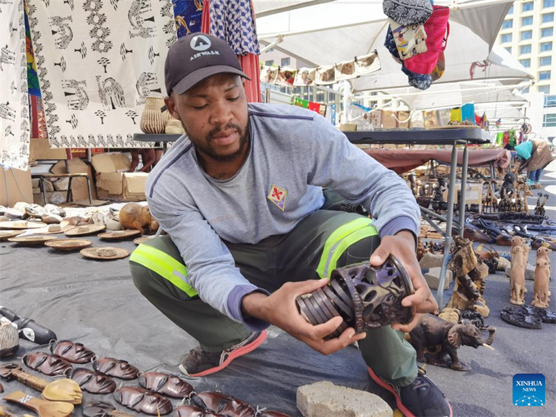 Masoko ya mitaani yachochea?tasnia ya ubunifu katika mji mkuu wa Namibia