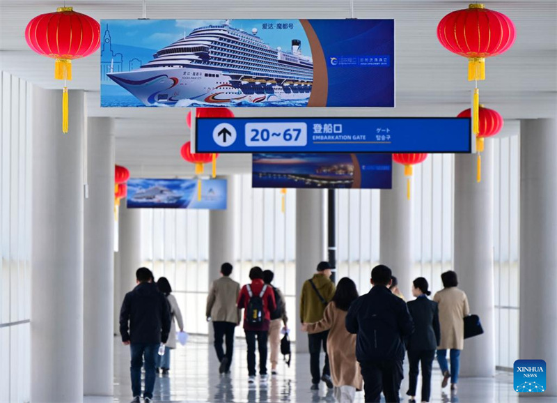 Meli kubwa ya kwanza ya utalii inayoundwa?nchini?China yafanya safari ya kwanza mjini Qingdao